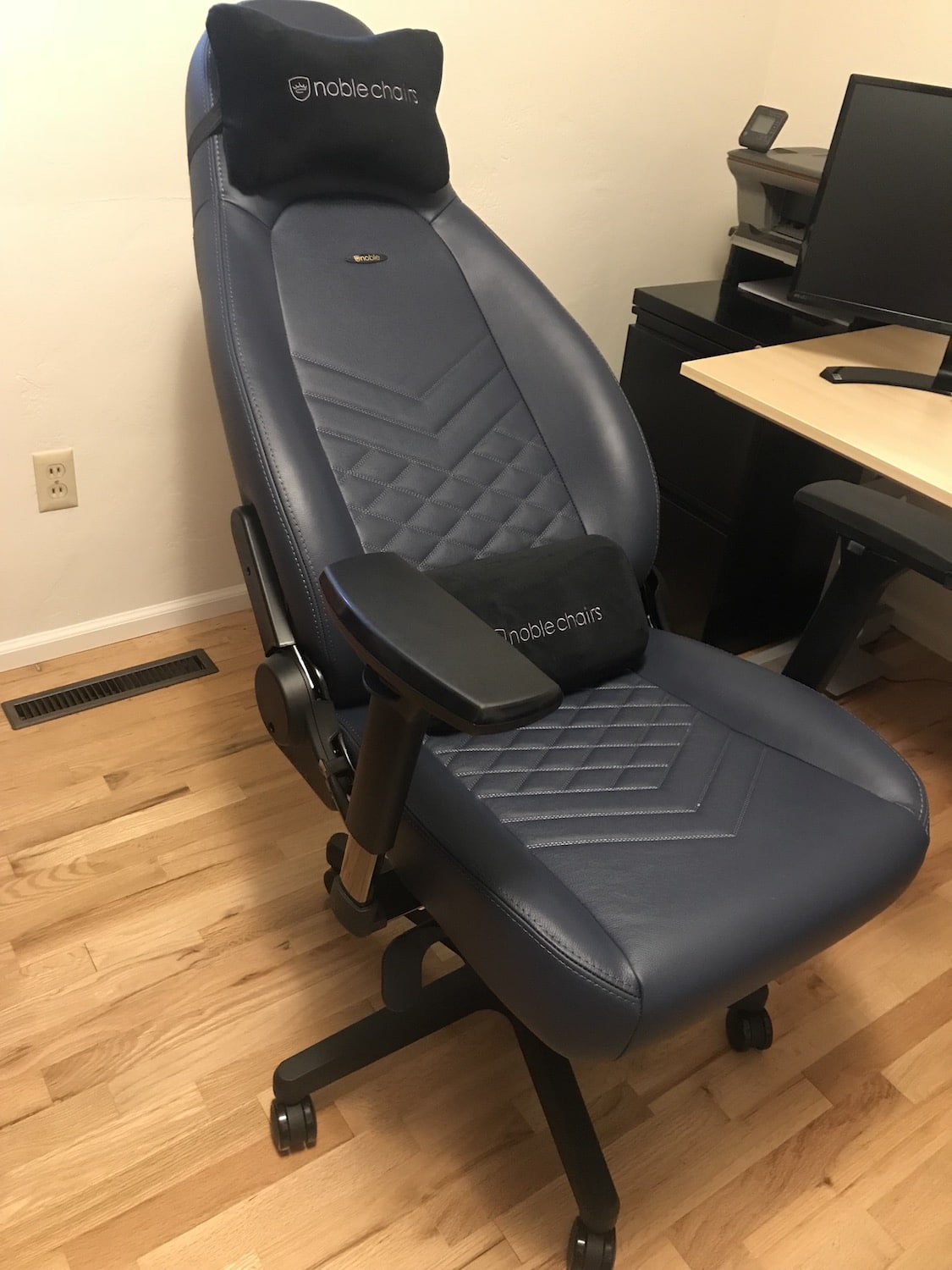 Noblechairs Icon Series Gaming Chair Review 4 | High
