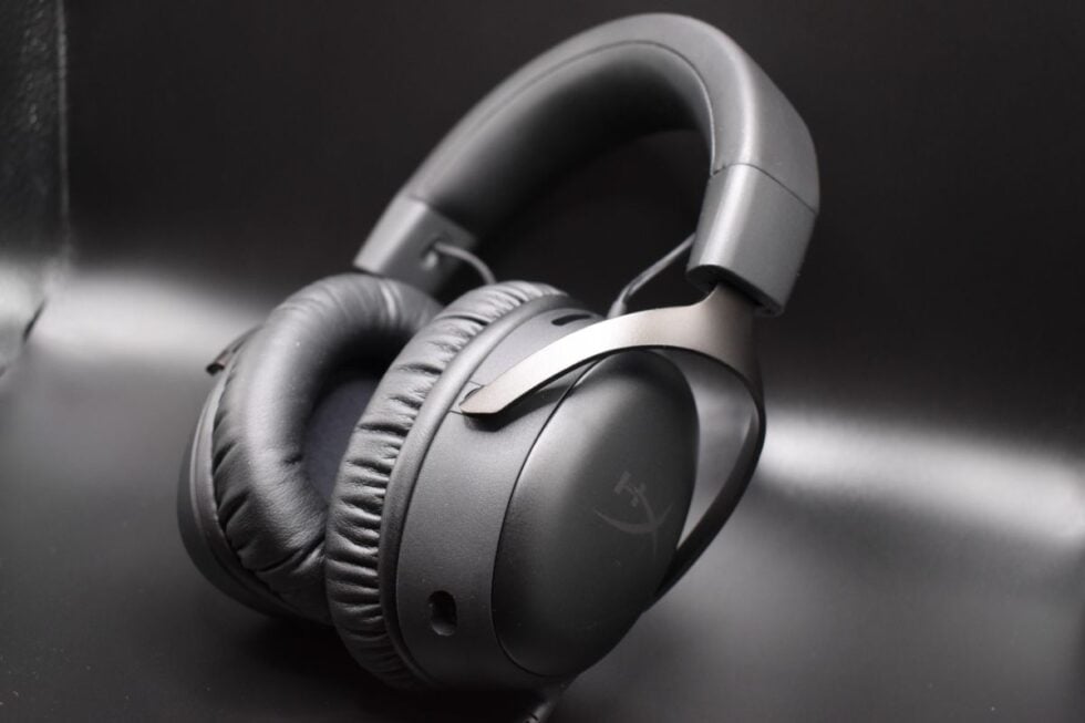 HyperX Cloud III Wired Gaming Headset Review HGG Hyperx cloud iii wired gaming headset review hgg